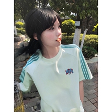 抖音得物品质二开240克宽松纯棉美式潮牌印花三条杠中性风短袖T恤，男装T恤，电商A486