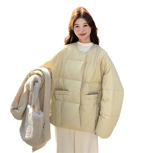 现货  针织连帽披肩配浅黄色短款羽绒服 5817-P275-K398图片