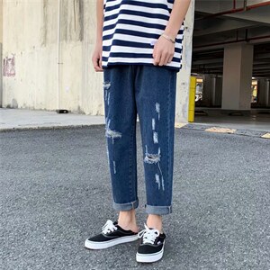 浅蓝色