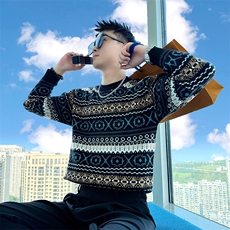 黑色