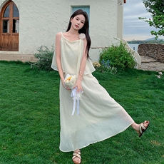 现货：25年夏装新款度假仙美两件套吊带套装裙2C135-5067P115K168，女装套装/套裙，2C135