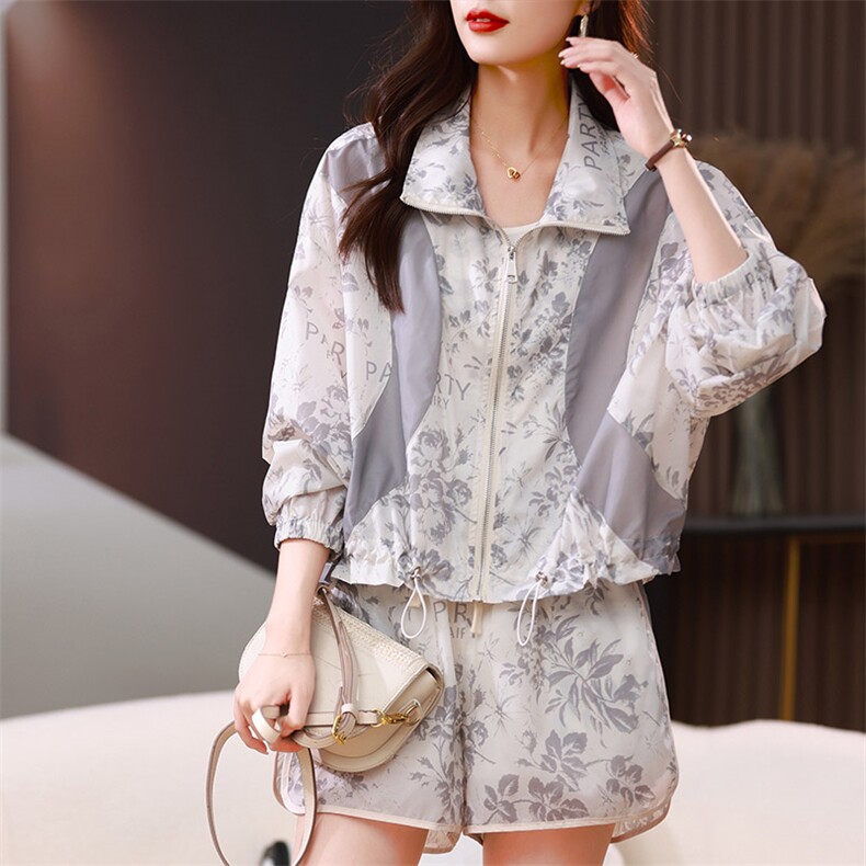 时尚立领拼接防晒外套女夏季新款轻薄透气显瘦百搭防紫外线外套，女装防晒衣，梦芯尔