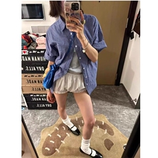 蓝色
