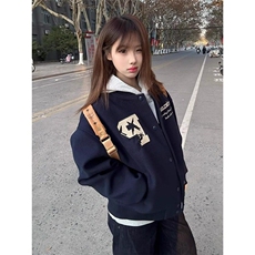 藏青色
