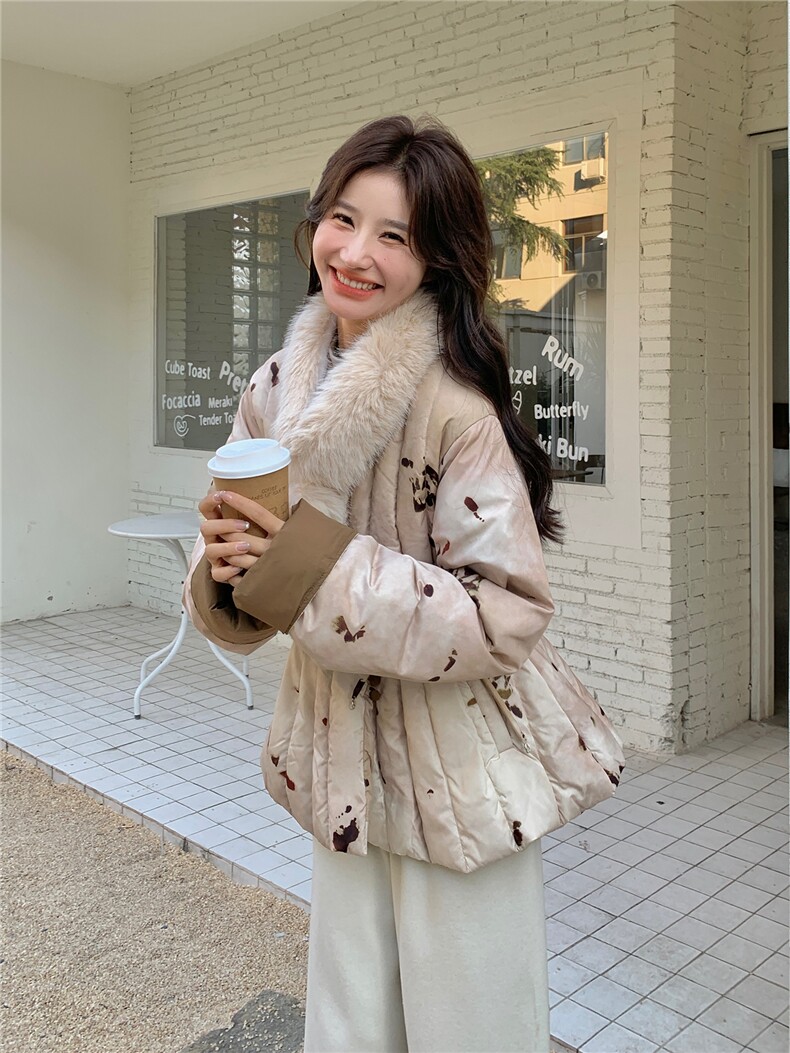 新中式轻熟风晕染碎花真毛领羽绒服女2025冬季系带收腰白鸭绒外套,女装羽绒服,艾米莉亚
