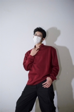 亲肤设计高街痞帅潮男打底衫长袖垫肩小众机车卫衣T恤P50，男装T恤，电商B319