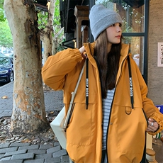 超好看落叶黄连帽冲锋衣羽绒服女冬2024新款工装白鸭绒派克服外套，女装羽绒服，2C085
