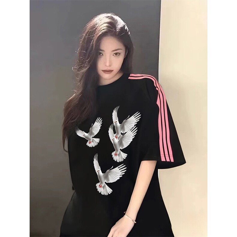 抖音得物品质二开240克宽松纯棉美式潮牌印花三条杠中性风短袖T恤图片