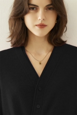 2024秋季新款V领假两件35%羊绒开衫休闲舒适，女装羊绒衫，戎美山