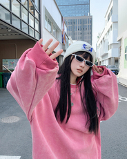 玫红色