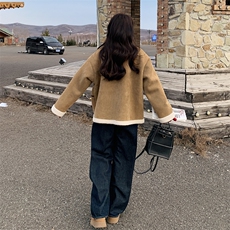 羊羔毛厚外套女2024冬新款今年流行翻领机车服宽松超好看皮毛一体，女装皮草，2C050
