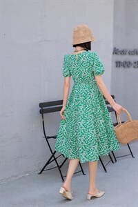 [现货]  碎花连衣裙图片