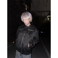 黑色