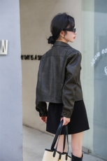 现货欧洲站2024春秋季新款欧货仿绵羊皮皮衣宽松短款夹克外套女，女装皮衣，跑量工厂店