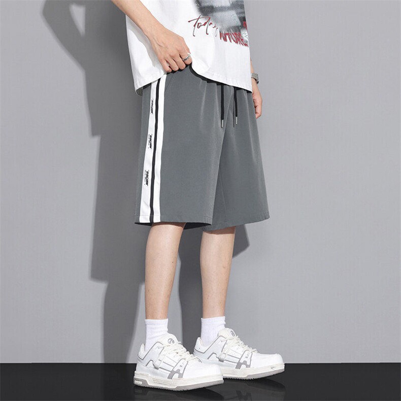 新款美式街头短裤男款夏季青少年运动直筒裤设计感篮球休闲五分裤，男装牛仔裤，星座610（原A335）