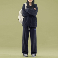 深灰