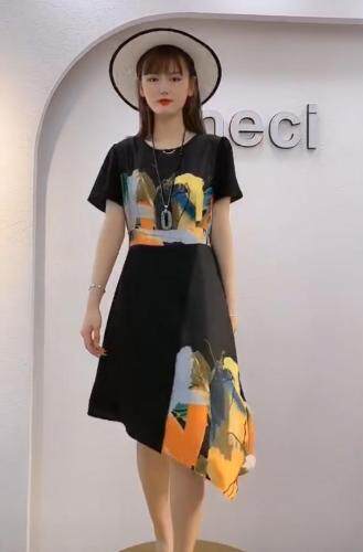 夏季新款连衣裙，女装连衣裙，禾瓷