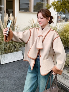 高级感小香风毛呢短款外套女冬季2025新款小个子宽松休闲呢子上衣图片