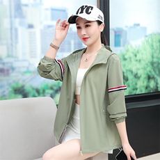 夏季透气轻薄防晒衣短款宽松连帽休闲夹克防晒外套户外运动上衣女，女装防晒衣，燕颉服饰