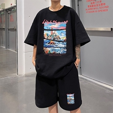 黑色