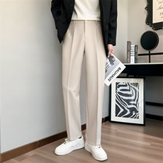卡其色