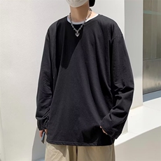黑色