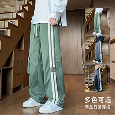 军绿色