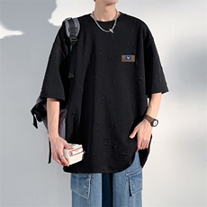 黑色