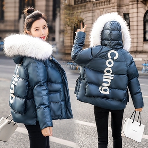 简约时尚潮流长袖棉衣/棉服2020年冬季休闲连帽优雅图片