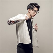 C8702春季新日系大码男纯色袖子民族风印花修身衬衫P50【控68】，男装衬衫，电商A001