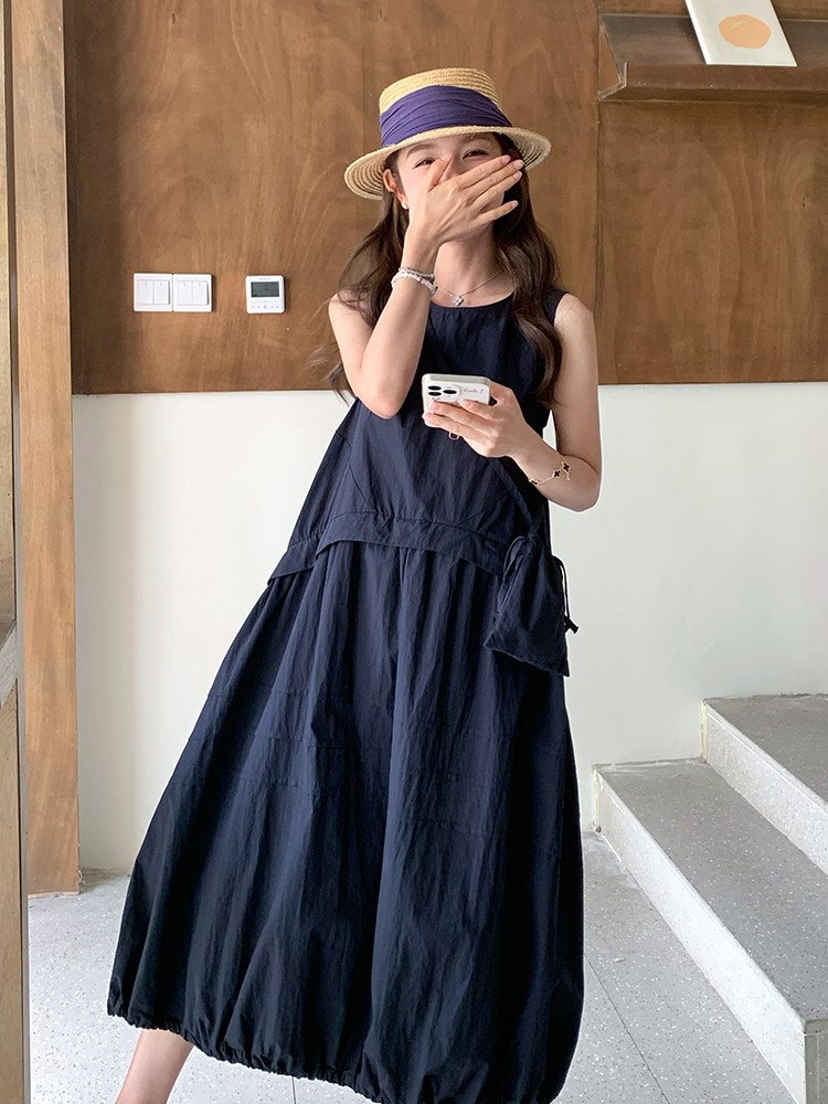藏青色无袖连衣裙女夏2025新款学院风超火爆款减龄花苞灯笼背带裙,女装连衣裙,浙宝220