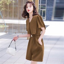 田园连衣裤2022年夏季拉链泡泡袖中腰宽松腰带收腰少女领连体短裤，女装连体裤，微微衣阁