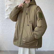 苔绿色