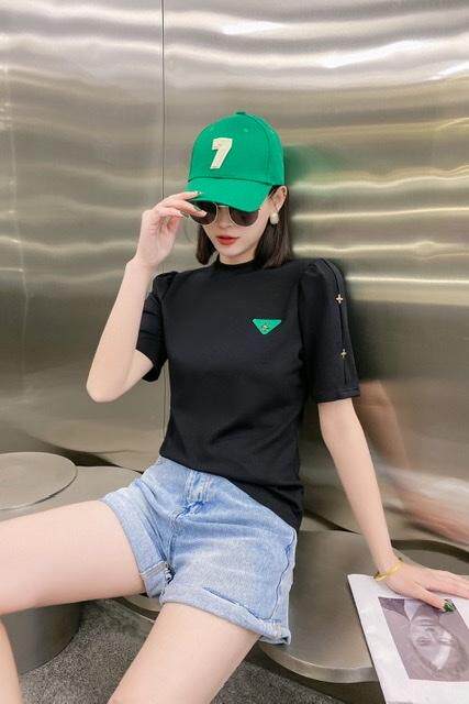 新款夏装短?小衫全新上架，其它，爱美绮·婉娴