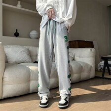 灰色
