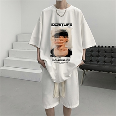 白色