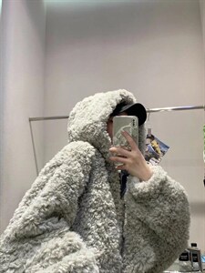 带帽短款外套图片