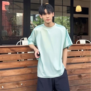 抖音得物品质二开240克宽松纯棉美式潮牌印花三条杠中性风短袖T恤