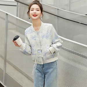白色提花盘扣棒球服外套女2024春秋新款小个子减龄新中式夹克上衣图片