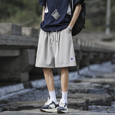 浅灰色