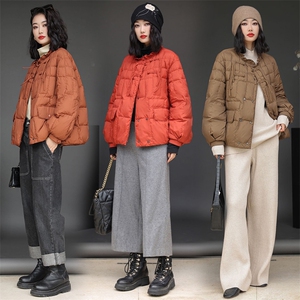 2023年冬季新款90%白鸭绒休闲盘扣短款羽绒服女图片