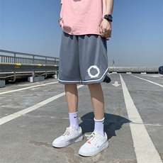 灰色
