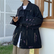 黑色