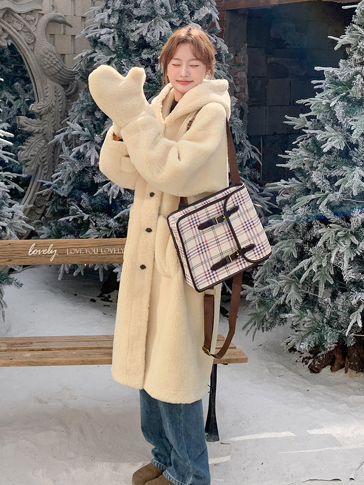 黄色中长款连帽羊羔毛外套女秋冬季超火好看高级小众加绒加厚大衣,女装皮草,浙宝285（原212）