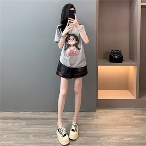 学院风网红运动套装女夏新款圆领卡通印花短袖阔腿牛仔短裤两件套图片