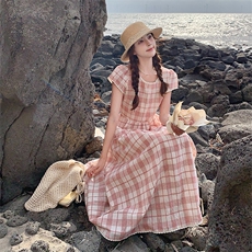 粉色法式收腰显瘦减龄温柔风初恋裙女2025夏季新款甜美格子连衣裙，女装连衣裙，2C022
