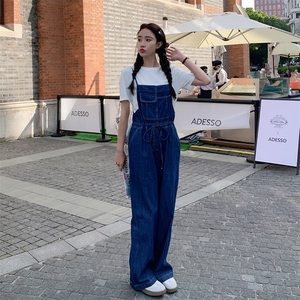 深蓝夏收腰牛仔背带裤女小个子高腰宽松直筒长裤新款时尚图片