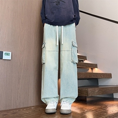 泥黄色