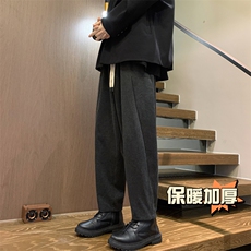深灰色
