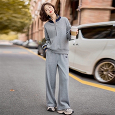 姜黄色休闲运动女秋冬高级感欧货加绒加厚减龄立领卫衣，女装卫衣/绒衫，梦懿尔